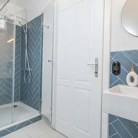Grosses City-loft - Schwingstuhl & Sterne * Klagenfurt am Woerthersee