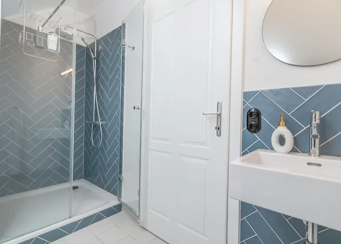 Grosses City-loft - Schwingstuhl & Sterne * Klagenfurt am Woerthersee